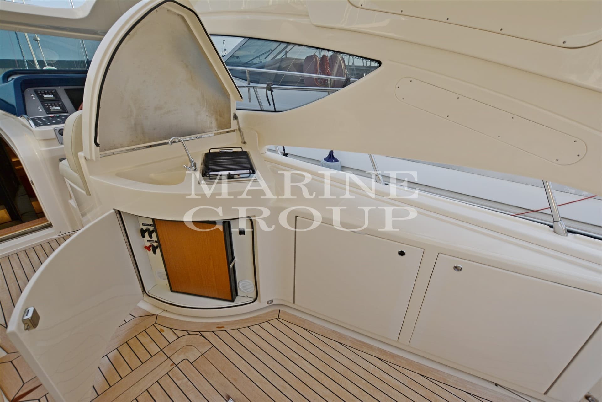 Dalla Pietà 48 Ht Altair - Deck View Dalla Pietà 48 Ht Altair - Deck View