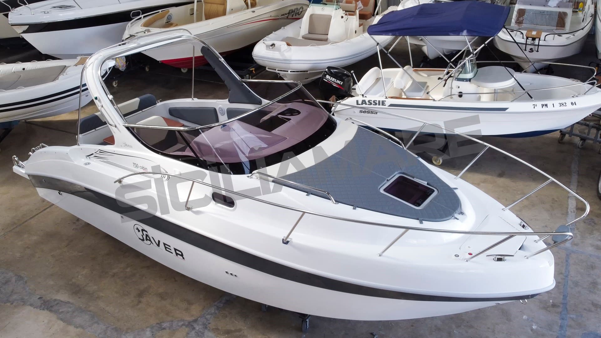 Saver 750 Cabin - Main View Saver 750 Cabin - Main View