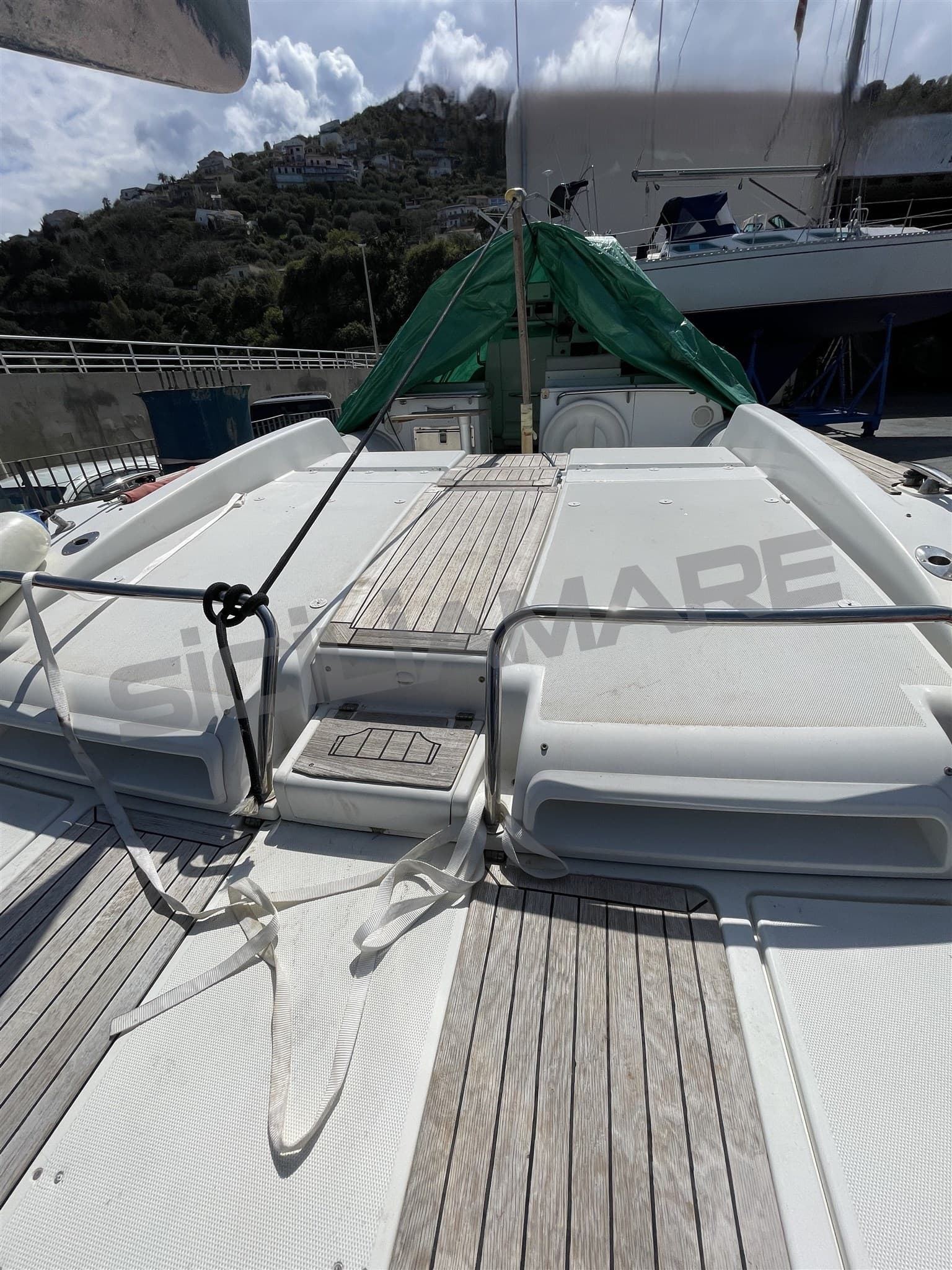 Pirelli Pzero P1000 Cabin used - detail 4