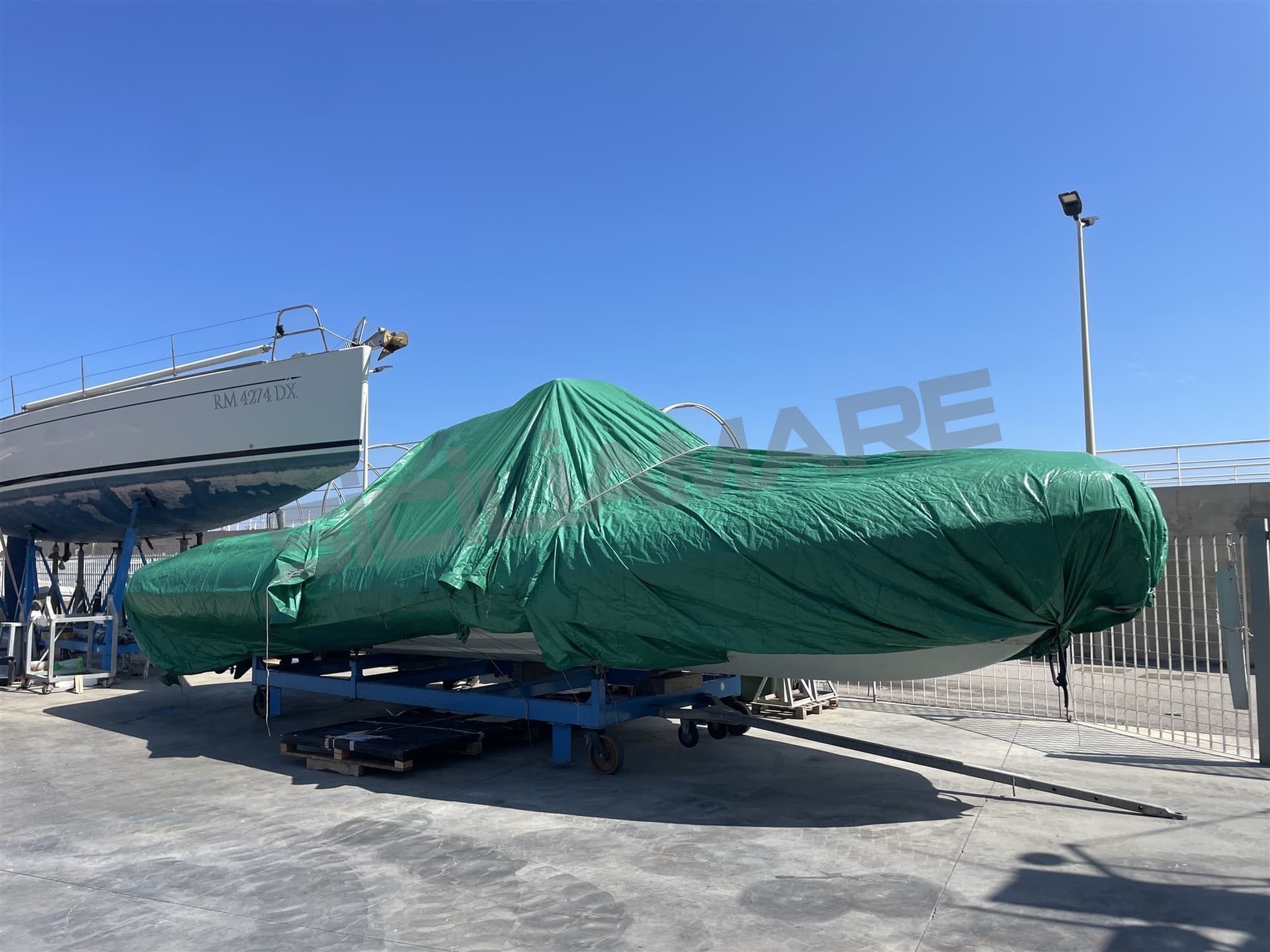 Pirelli Pzero P1000 Cabin used - detail 1