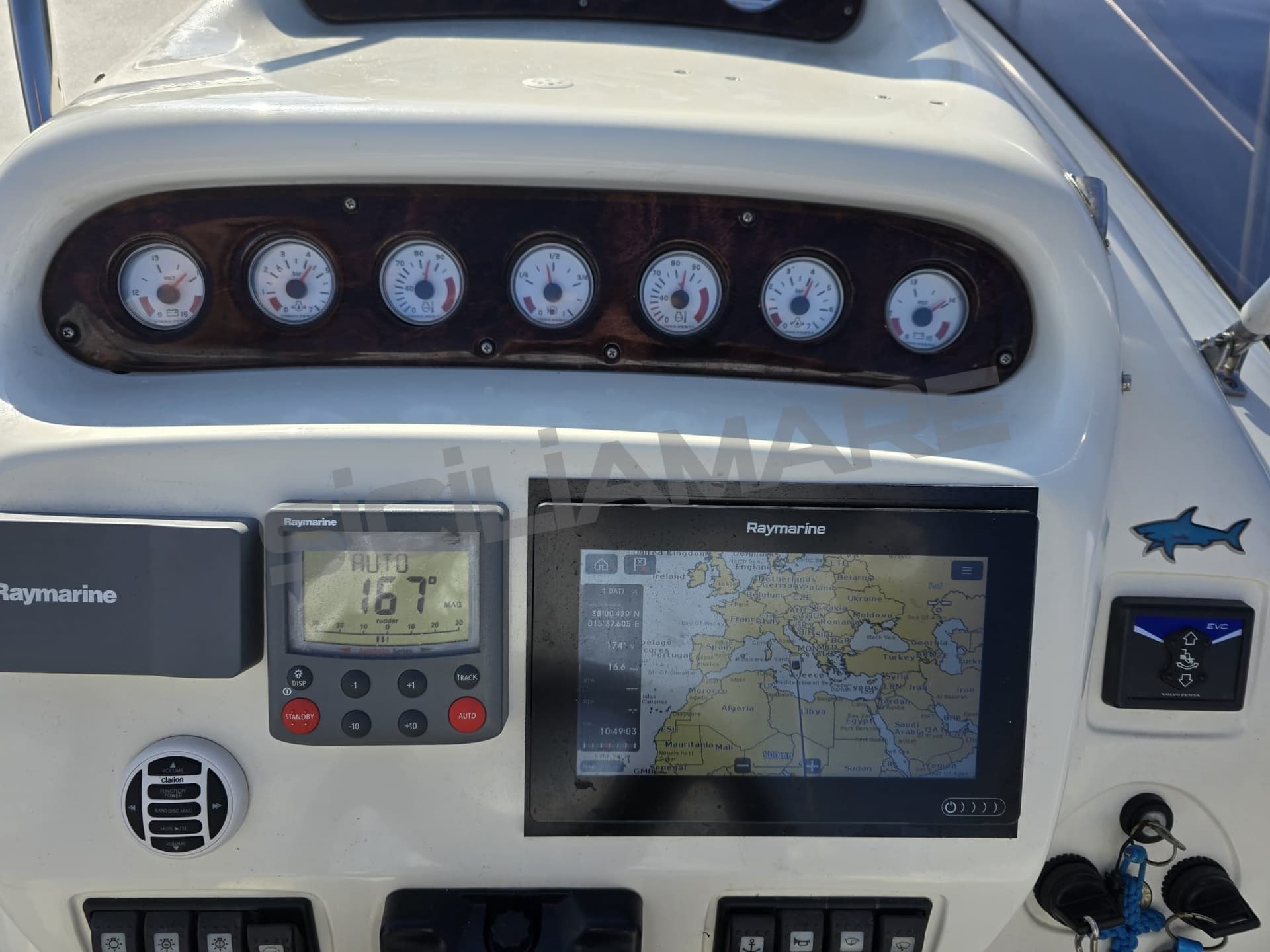 Cranchi Zaffiro 34 - Deck View Cranchi Zaffiro 34 - Deck View