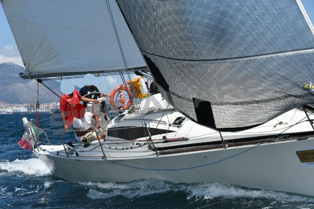 Cobra Yachts Cobra 33 - Main View Cobra Yachts Cobra 33 - Main View