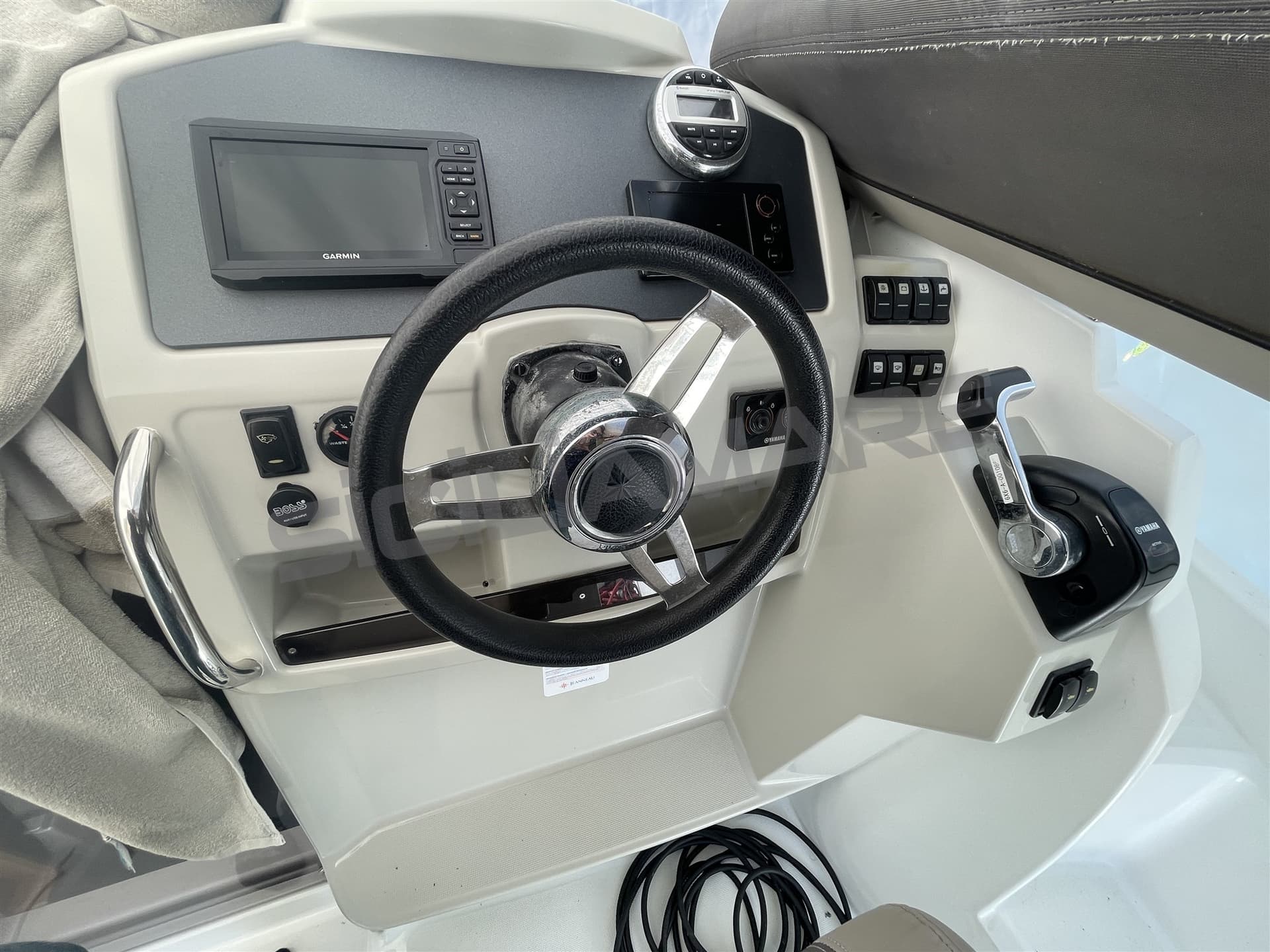 Jeanneau Cap Camarat 7.5 Wa Série 2 - Interior View Jeanneau Cap Camarat 7.5 Wa Série 2 - Interior View