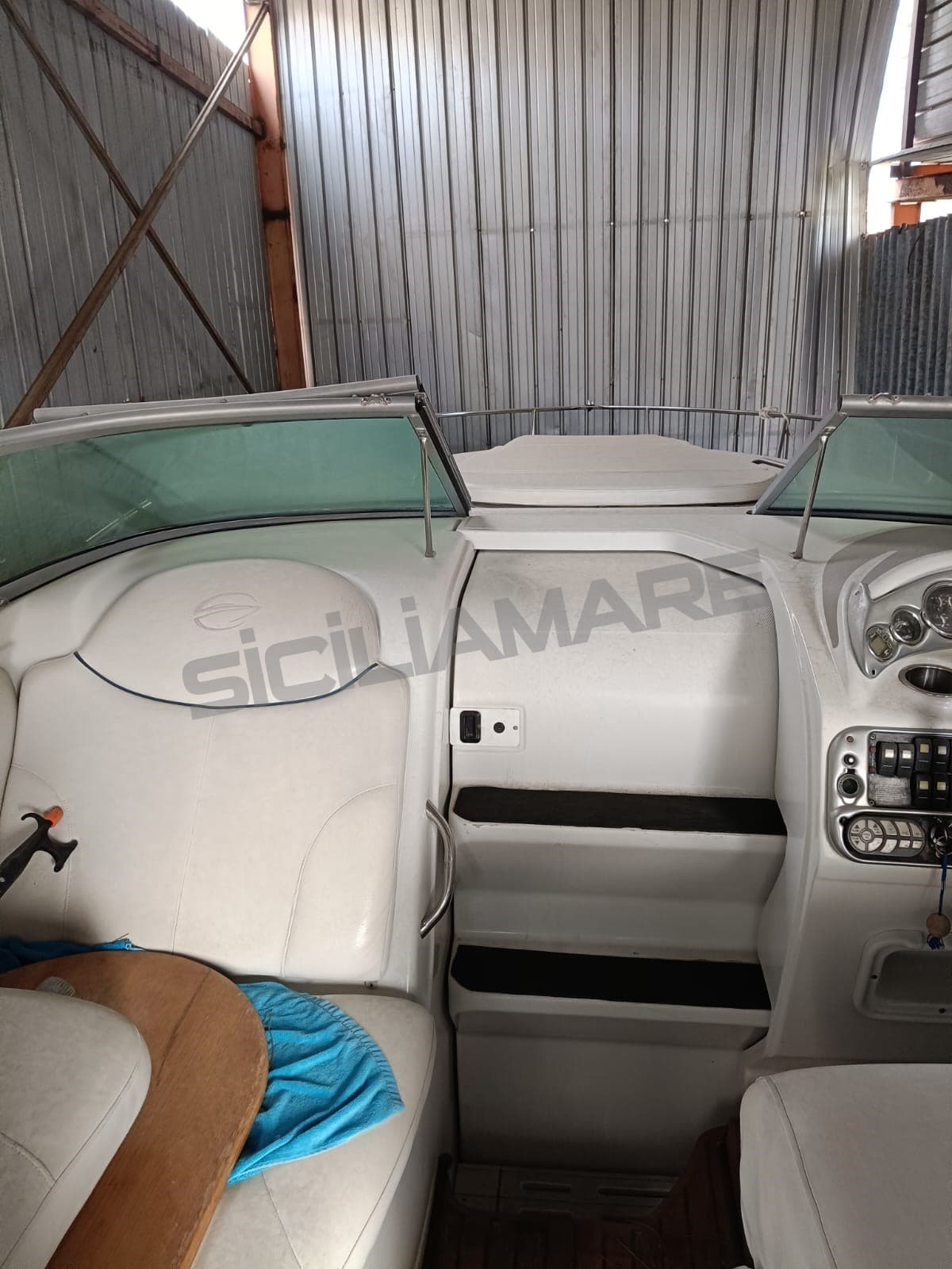 Crownline 315 SCR usato - foto hero 13