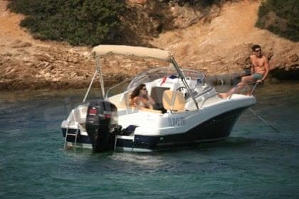 Jeanneau Cap Camarat 755 Wa - Interior View Jeanneau Cap Camarat 755 Wa - Interior View