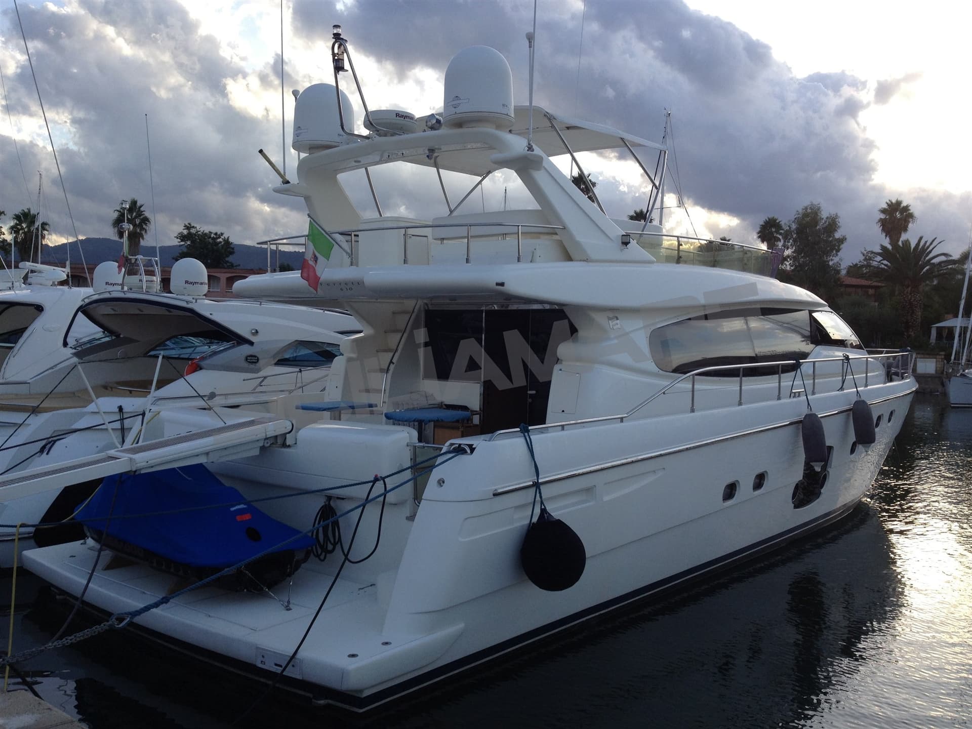 Ferretti Yachts Ferretti 630 used - detail 1