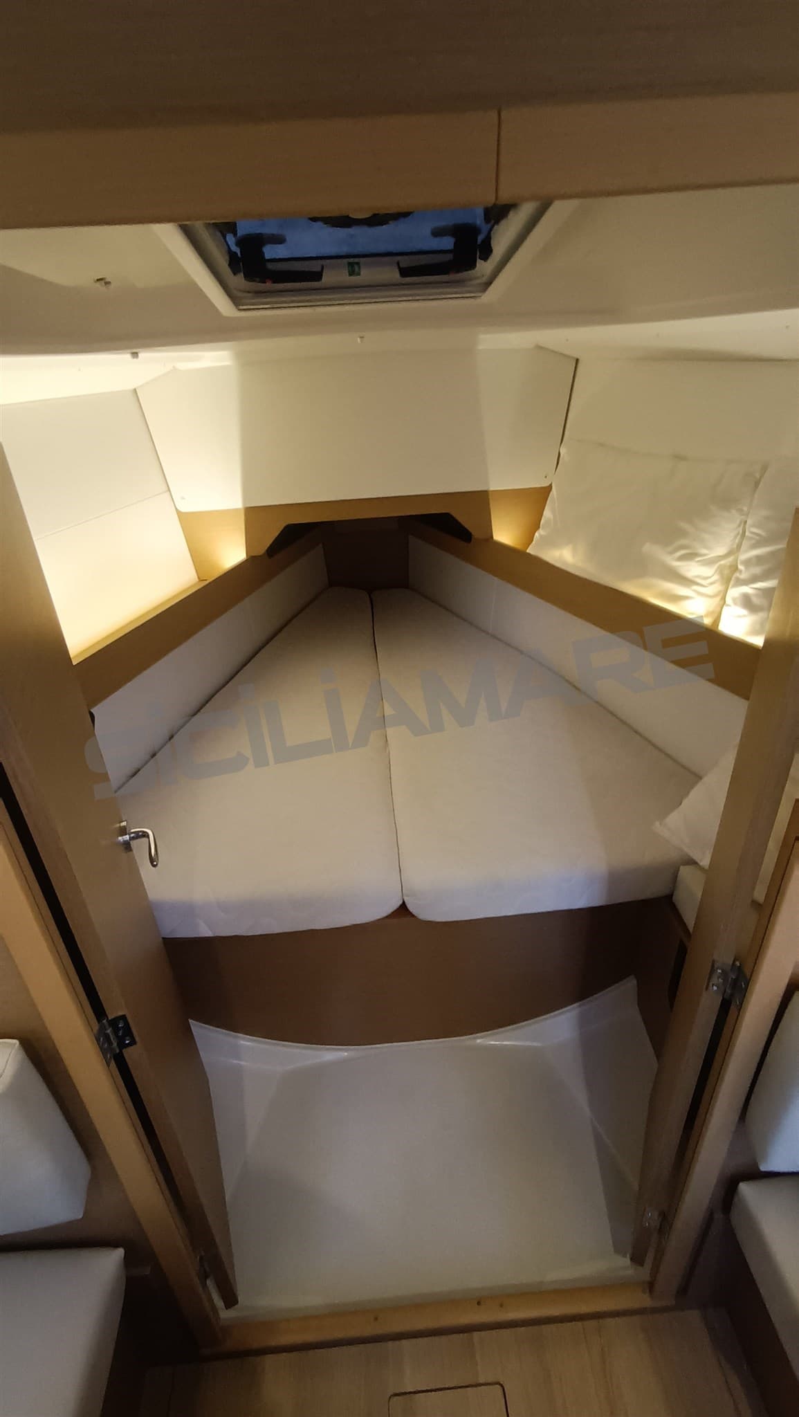 Jeanneau SUN ODYSSEY 349 usato - foto hero 16