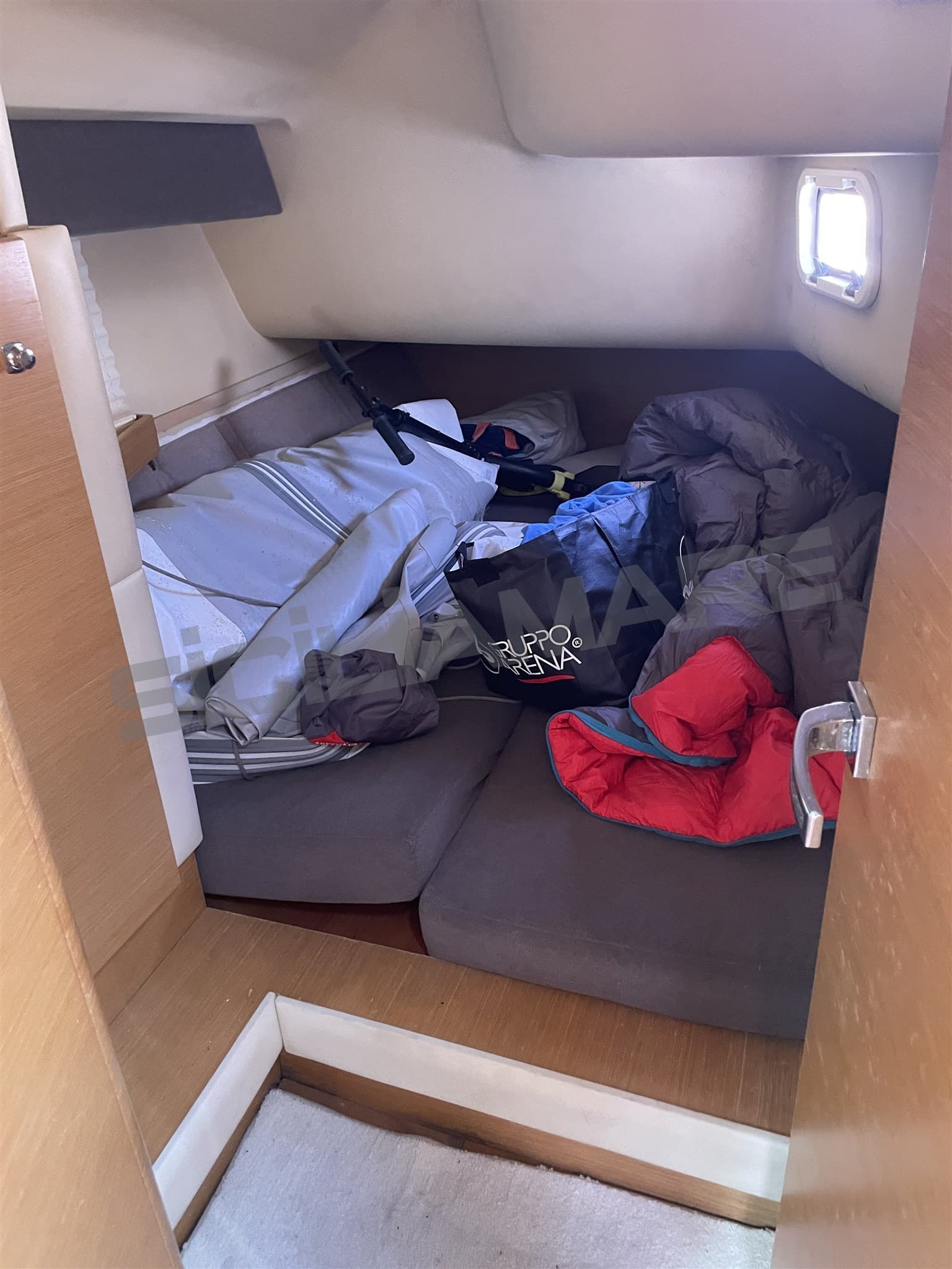 Sirena Marine Azuree 40 used - detail 4