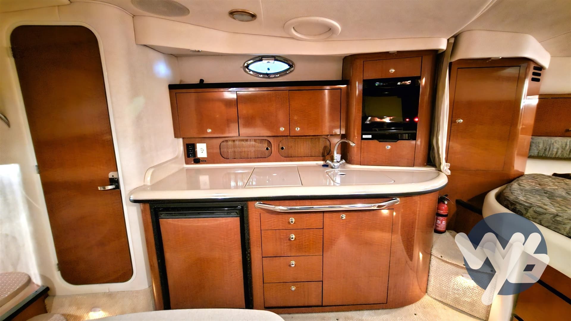 Sea Ray SEA RAY 375 usato - foto hero 9