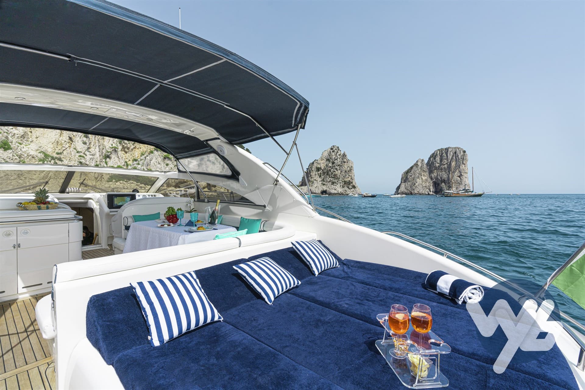 Princess Yachts V 55 - Deck View Princess Yachts V 55 - Deck View