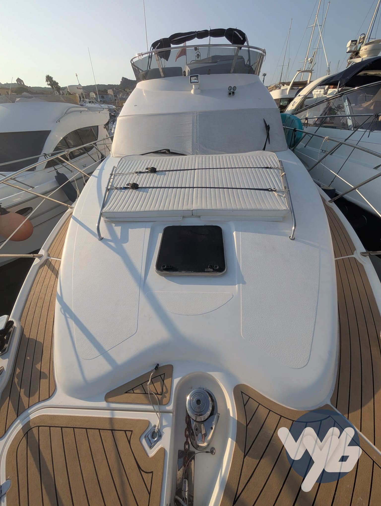 Sealine F 43 used - detail 3