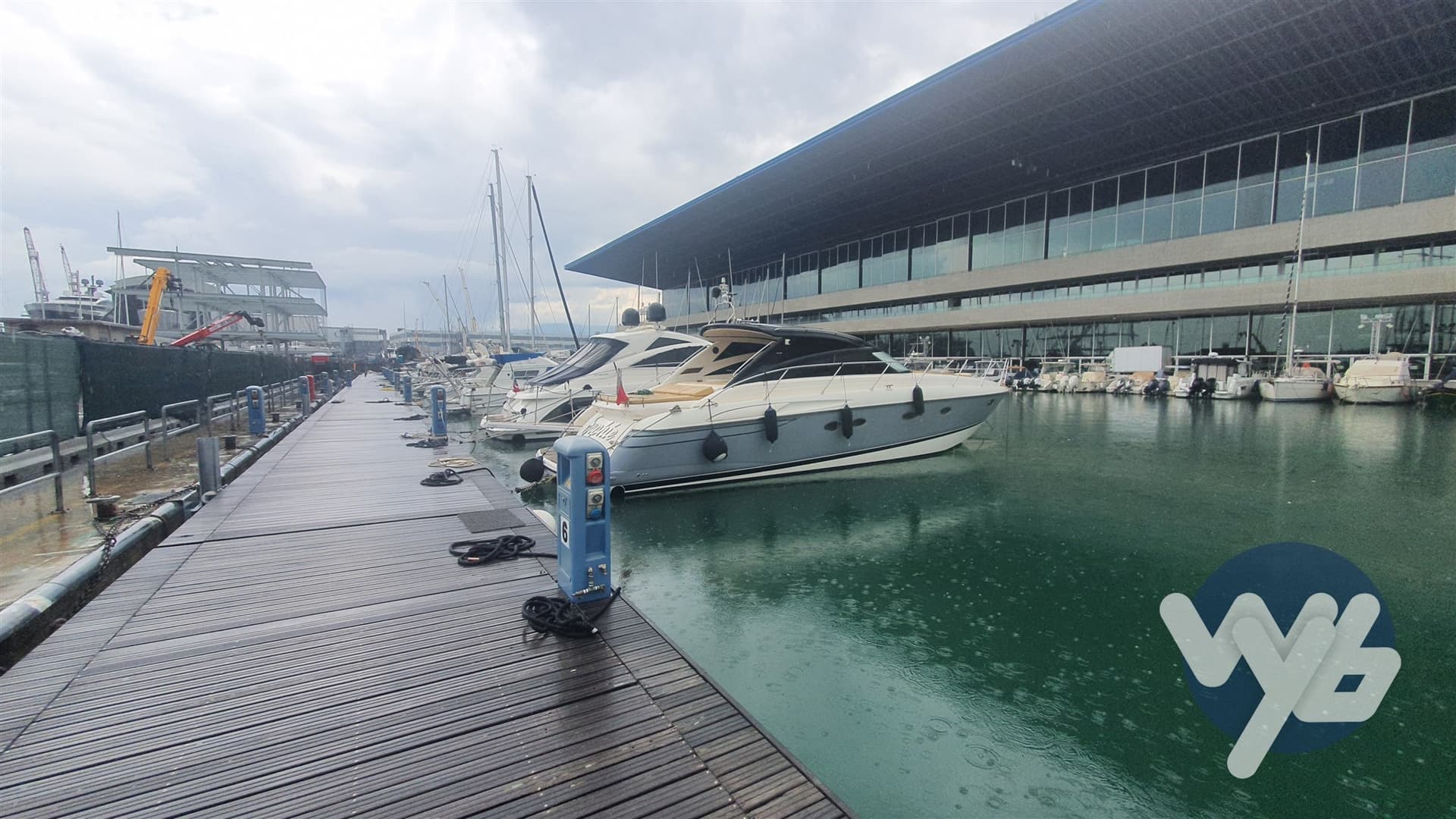 Princess Yachts V 48 gebraucht - Detail 2