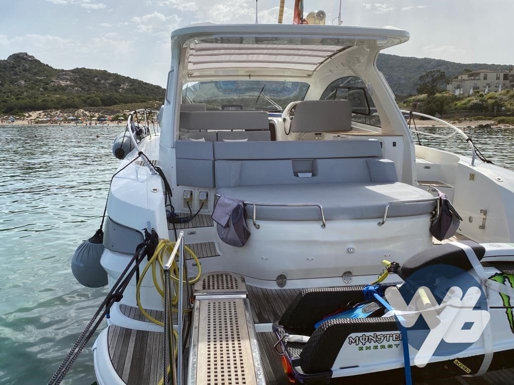 Bavaria 43 Sport Ht - Detail View 1 Bavaria 43 Sport Ht - Detail View 1