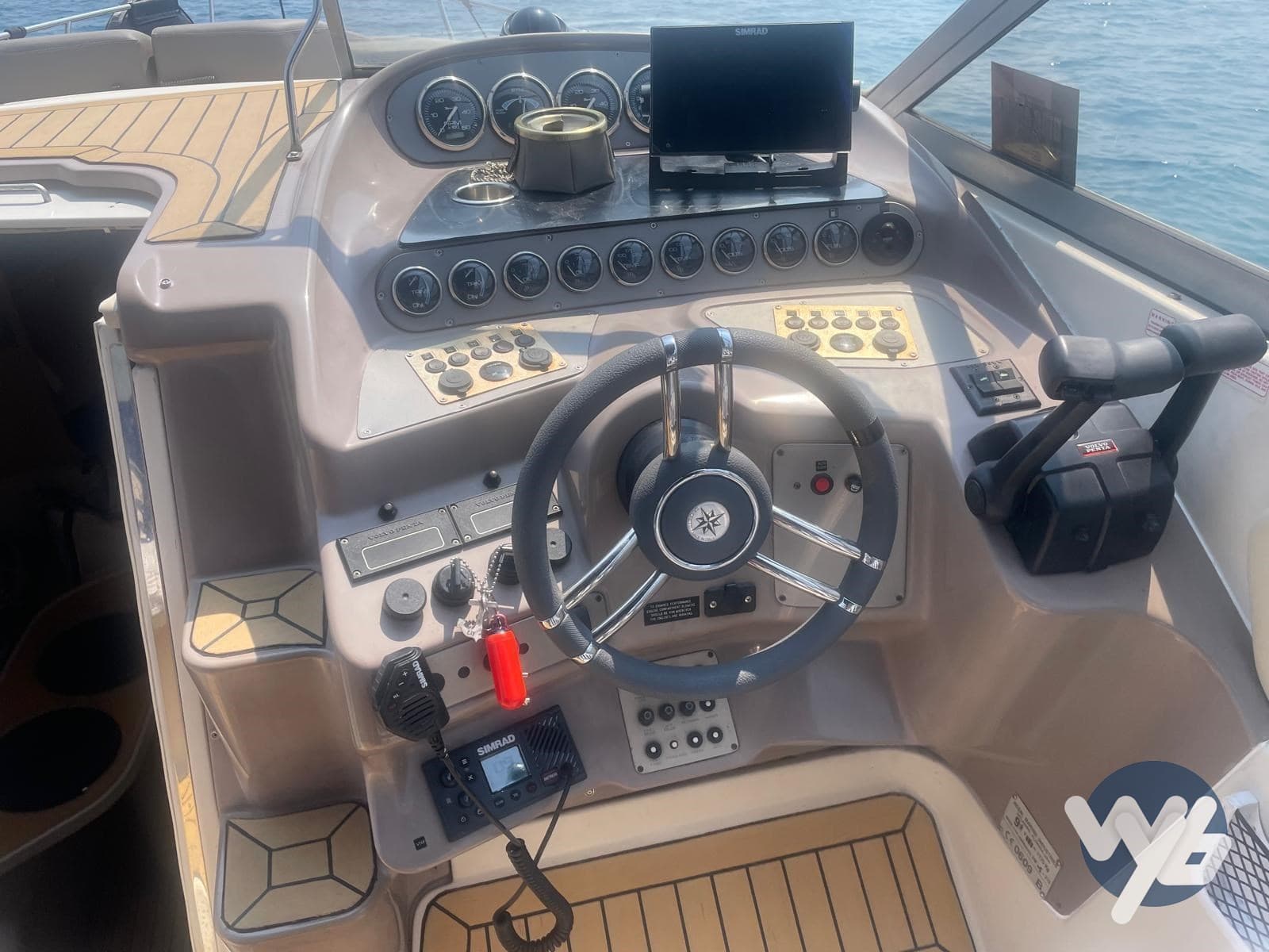 Regal Marine Commodore 2765 used - detail 4