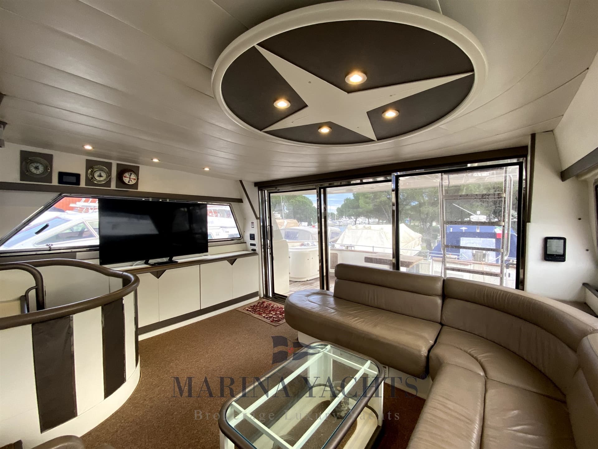 Marchi 63 - Deck View Marchi 63 - Deck View