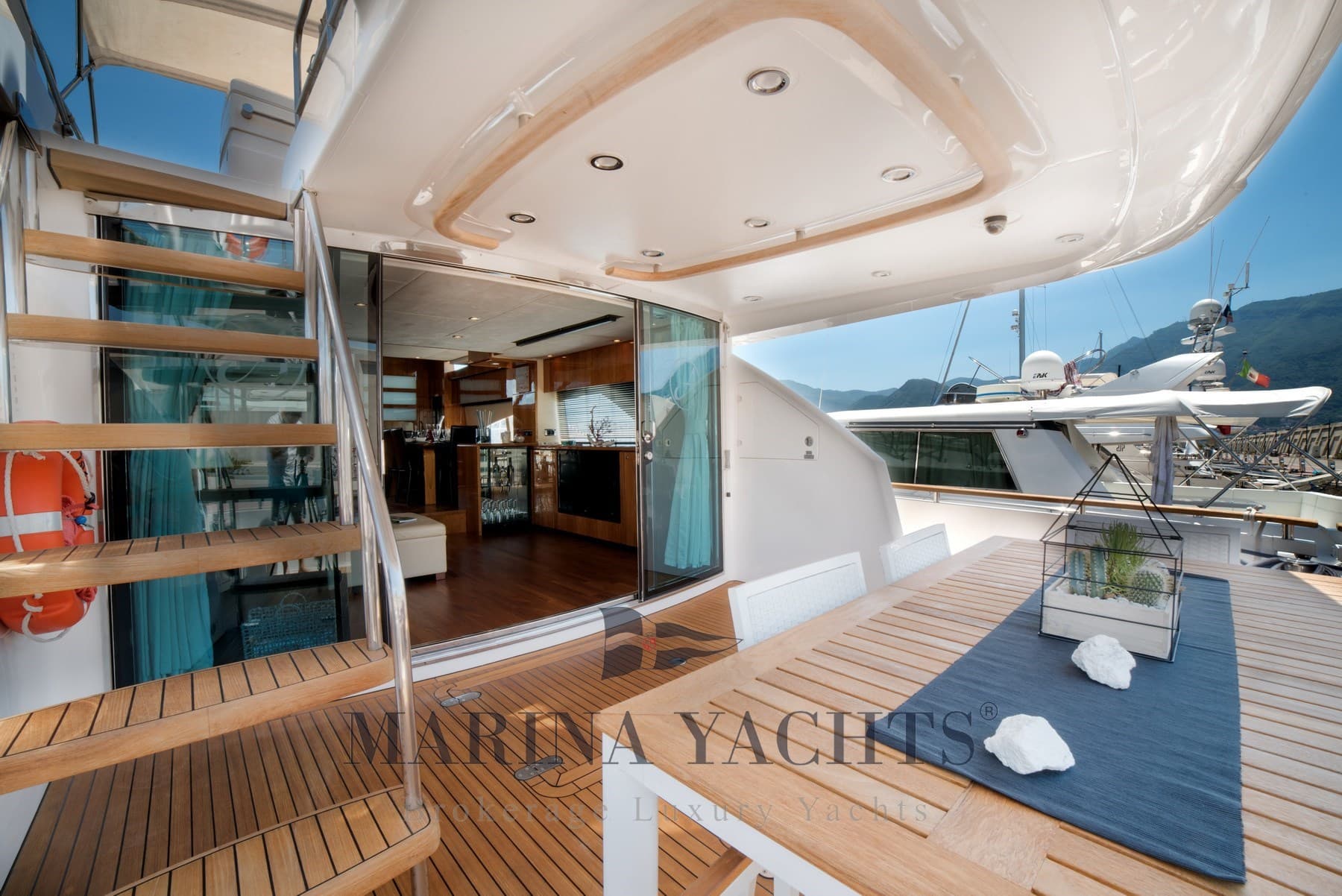 Fairline Squadron 74 used - detail 4