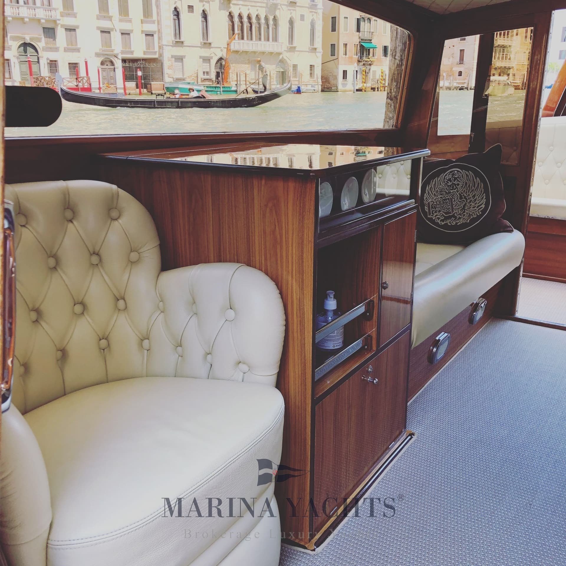 Cucchini Lancia - Deck View Cucchini Lancia - Deck View