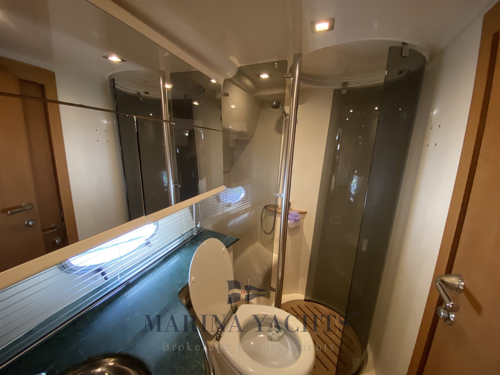 Sessa Marine C42 gebraucht - Hauptbild 13