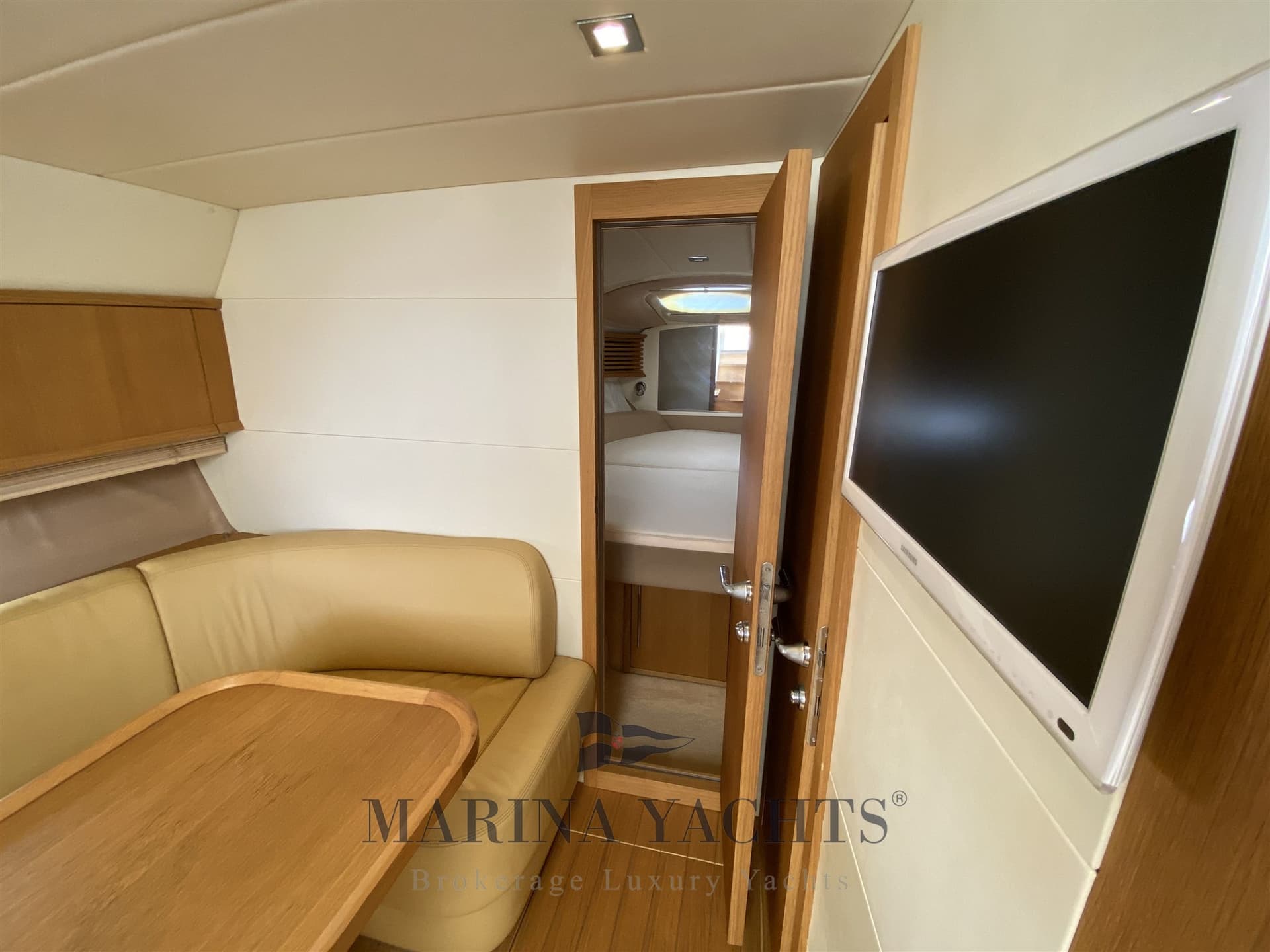 Sessa Marine C42 gebraucht - Hauptbild 9