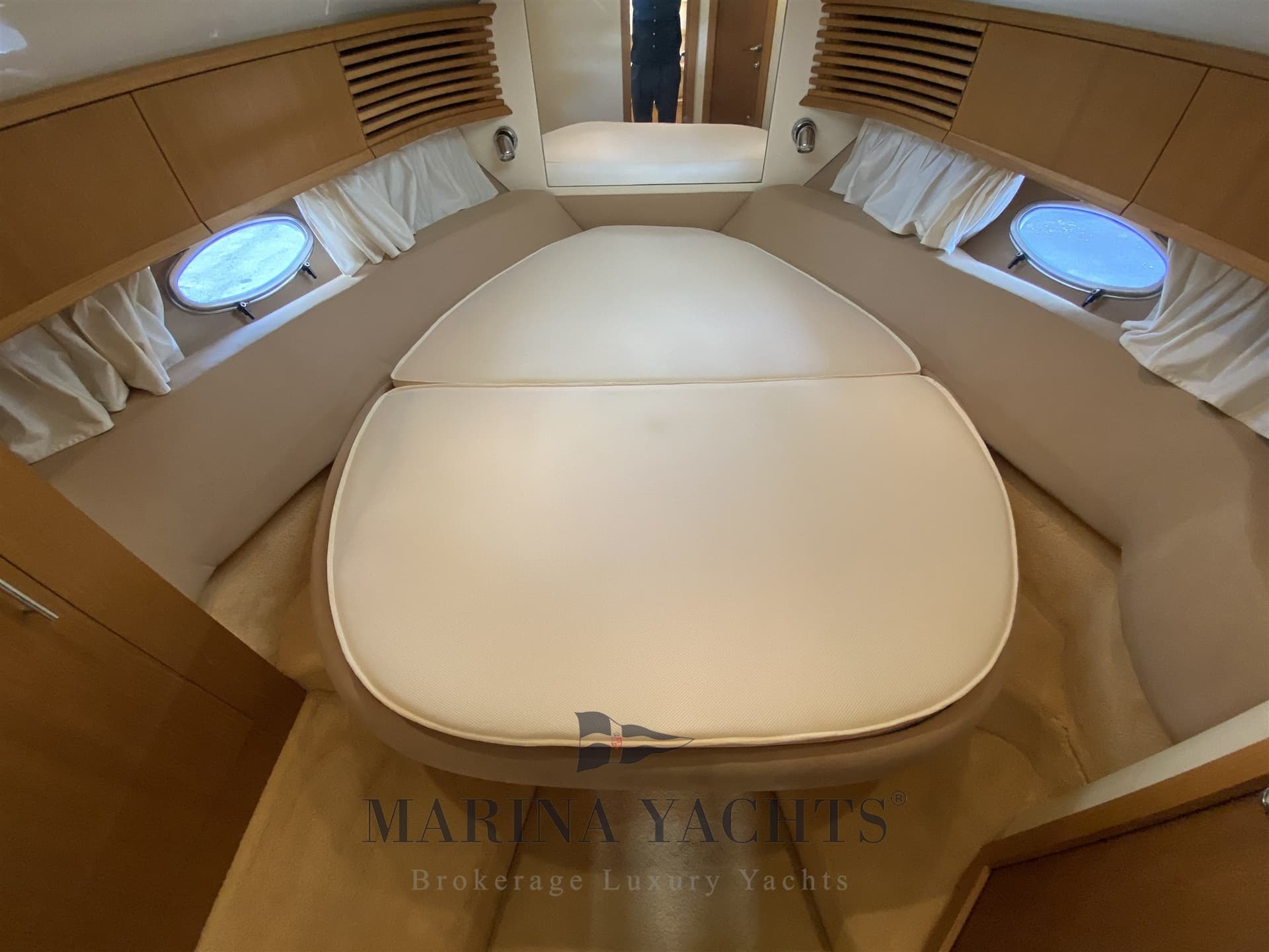 Sessa Marine C42 gebraucht - Hauptbild 10