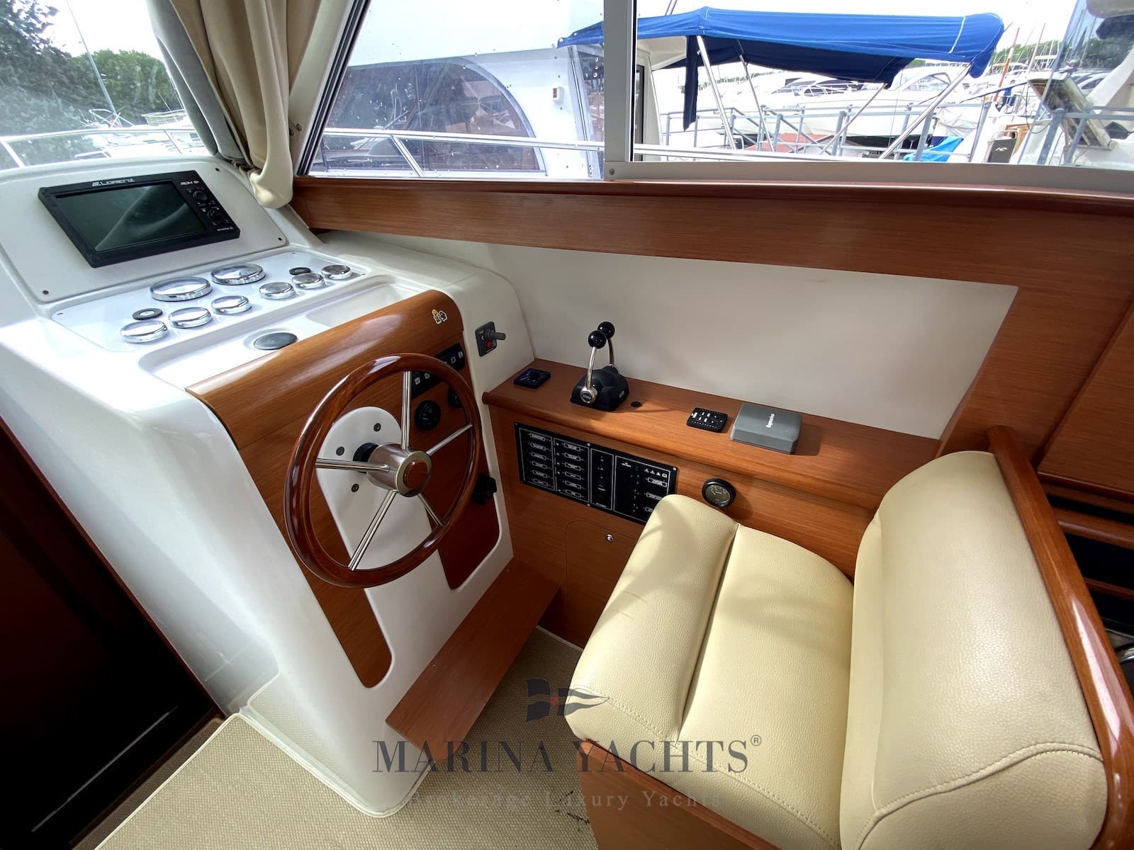 Beneteau Antares 10.80 usato - foto hero 7