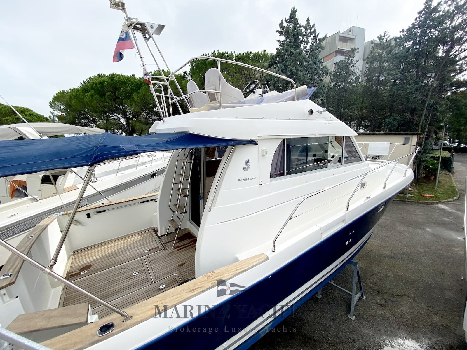 Beneteau Antares 10.80 usato - foto hero 17