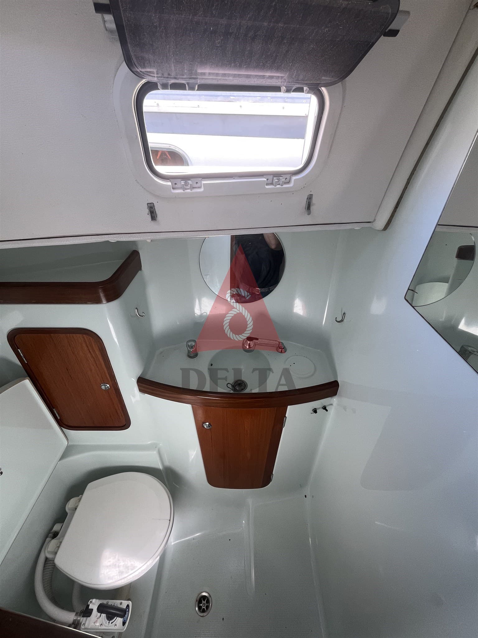 Beneteau Oceanis 44 CC used - hero image 11