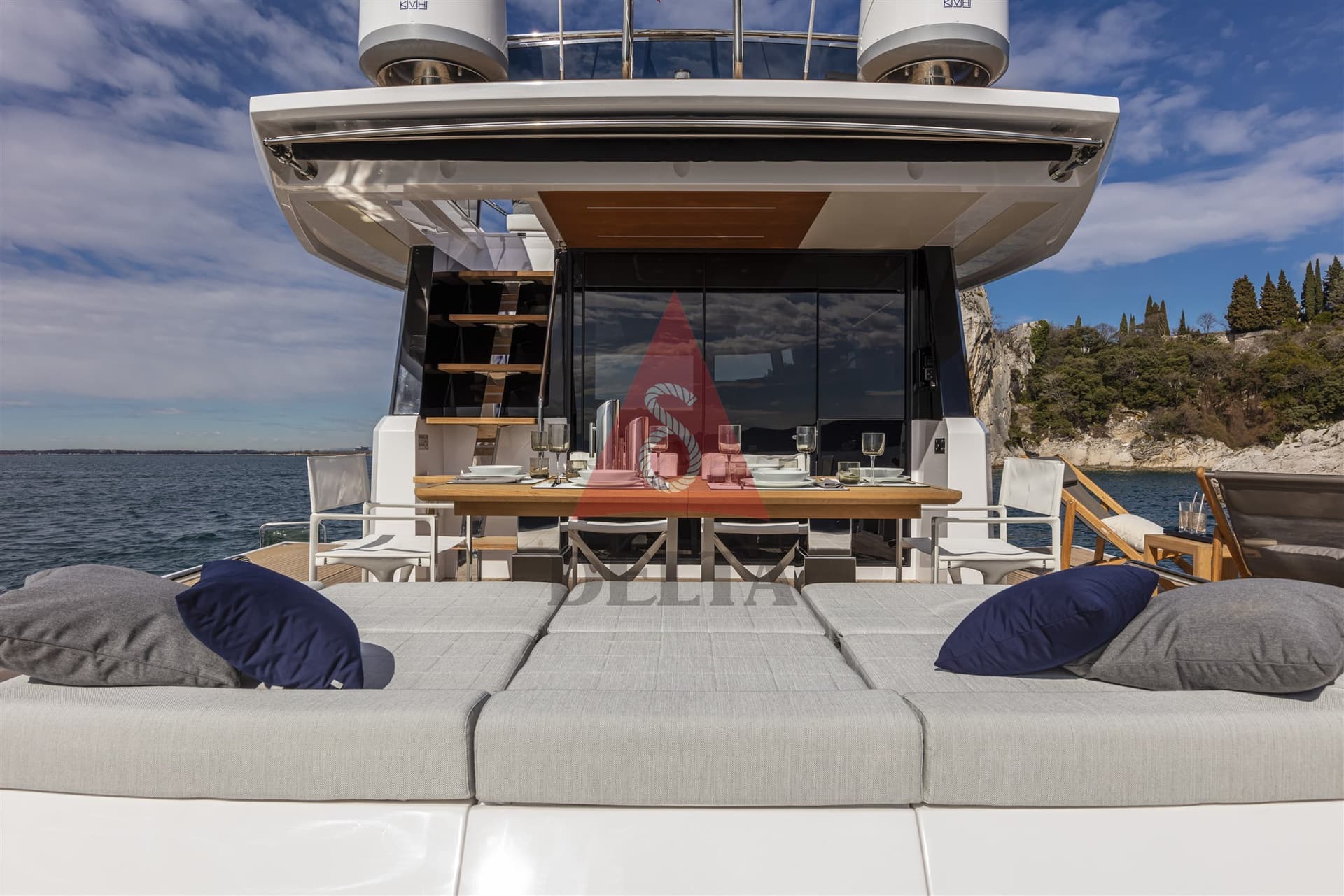 Pardo Yachts Endurance 60 - Deck View Pardo Yachts Endurance 60 - Deck View