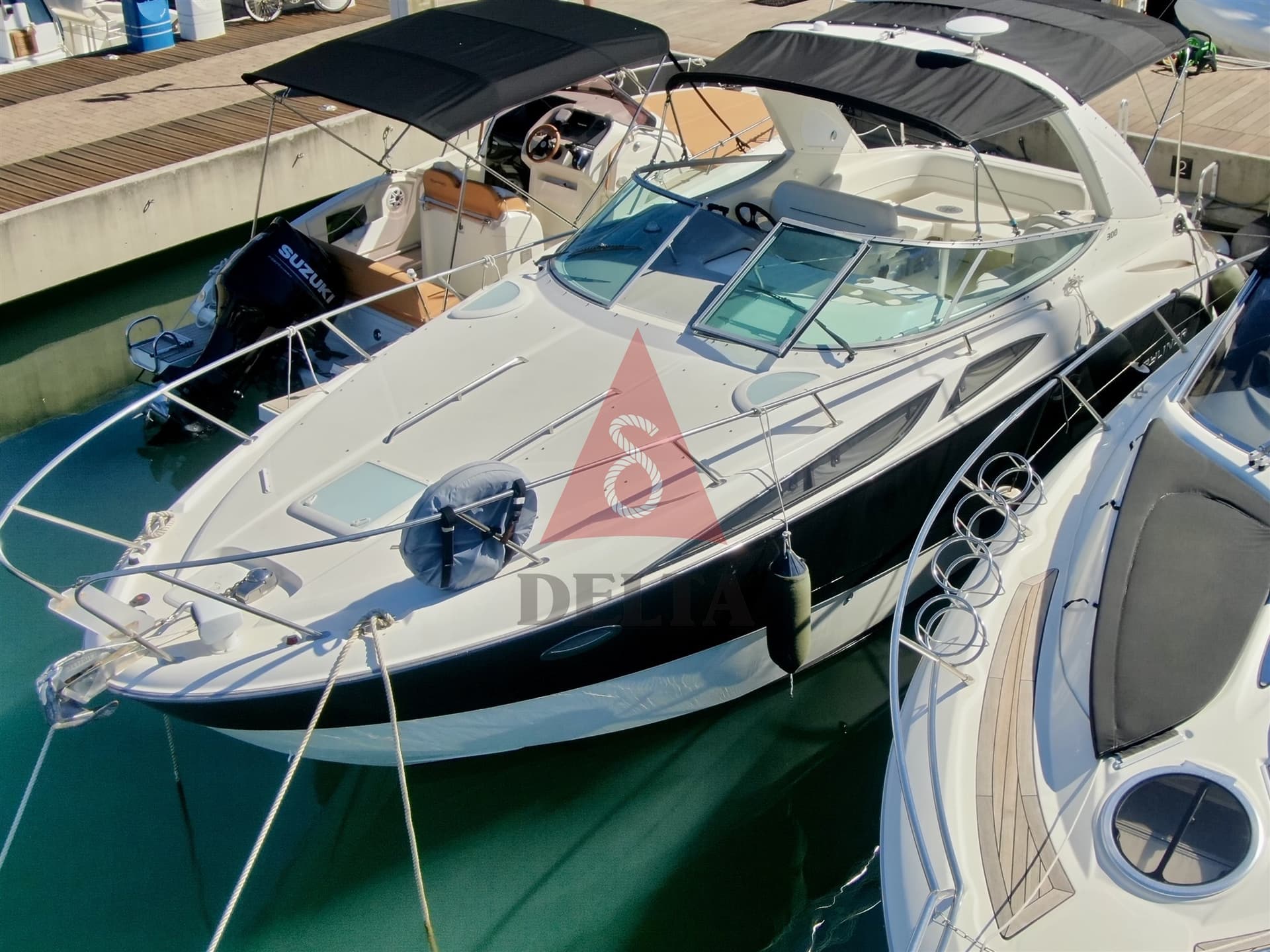 Bayliner 300 Sb - Interior View Bayliner 300 Sb - Interior View