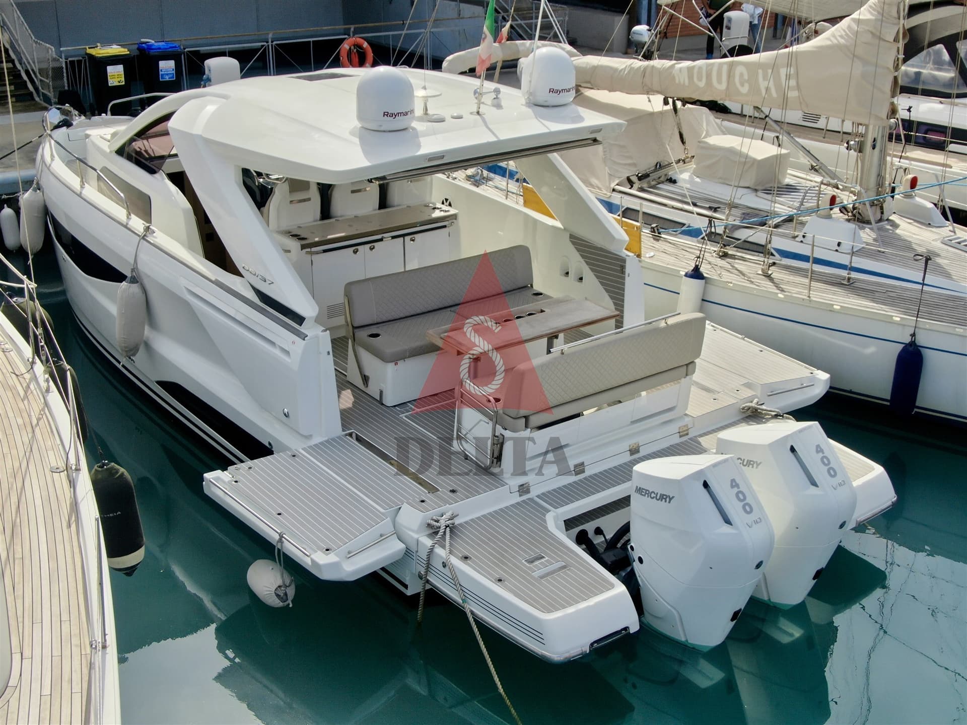 Jeanneau DB 37 OB usato - vista principale