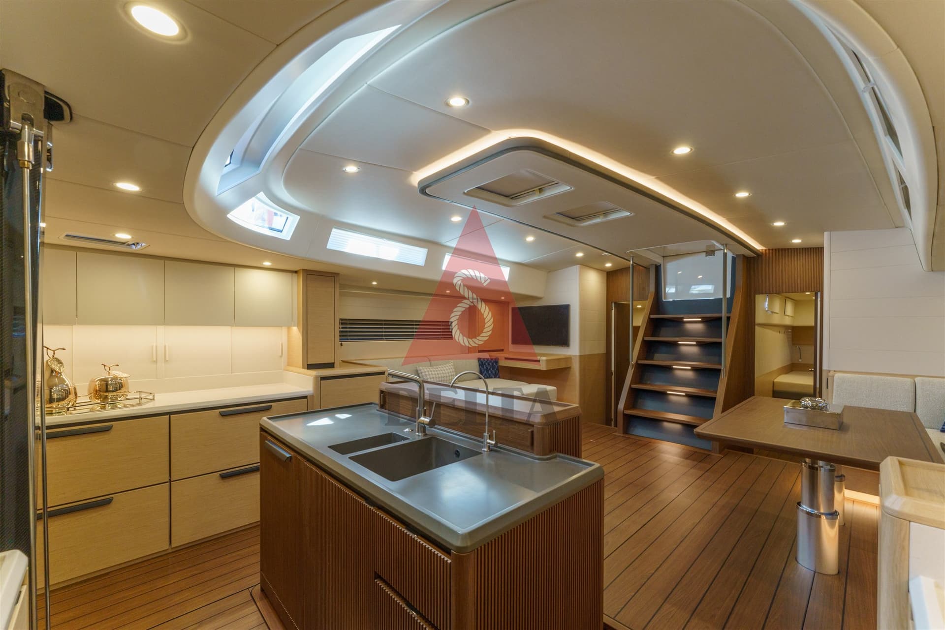 ICE Yachts 66 RS usato - foto hero 6