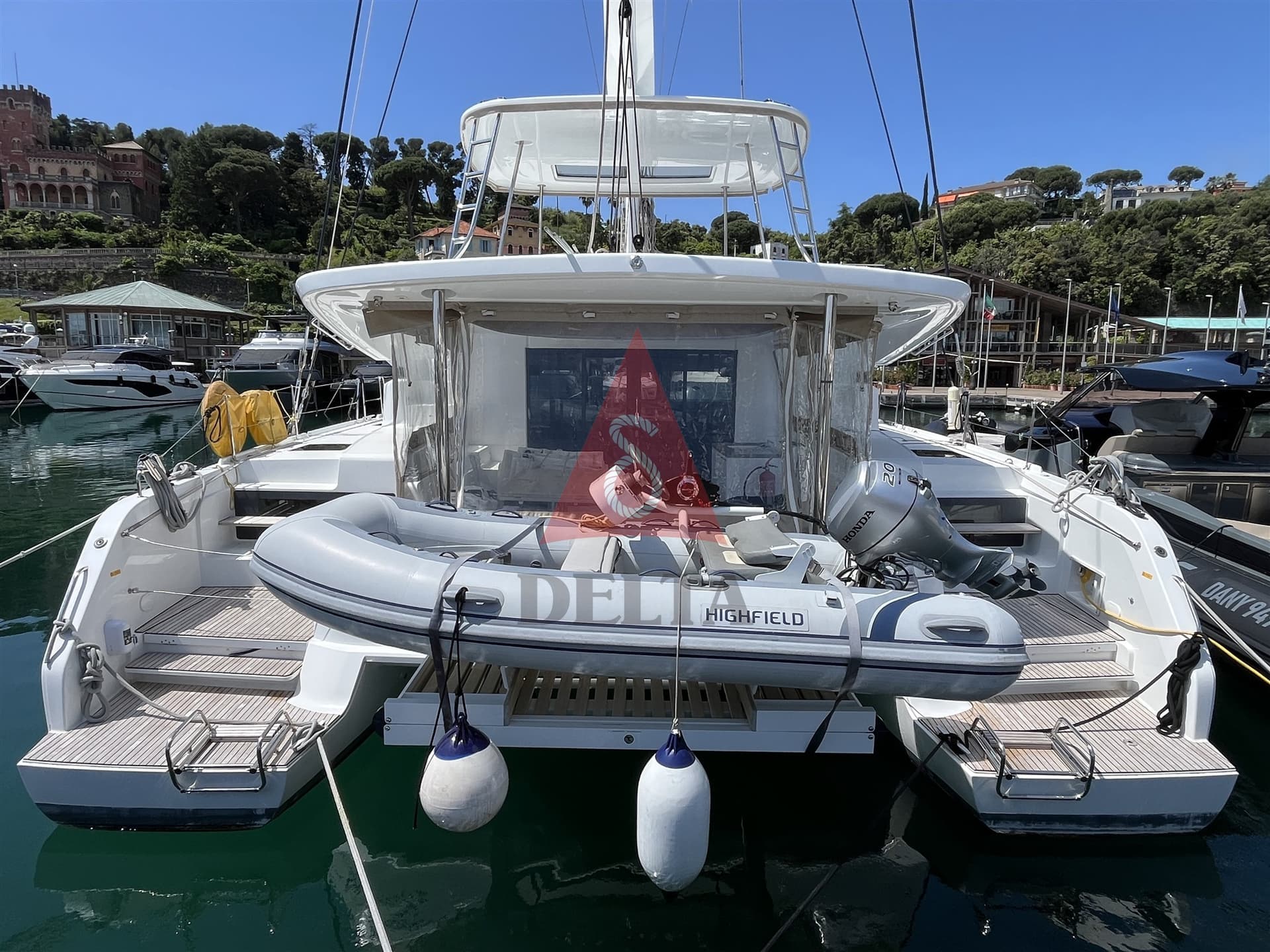 Lagoon 50 - Interior View Lagoon 50 - Interior View