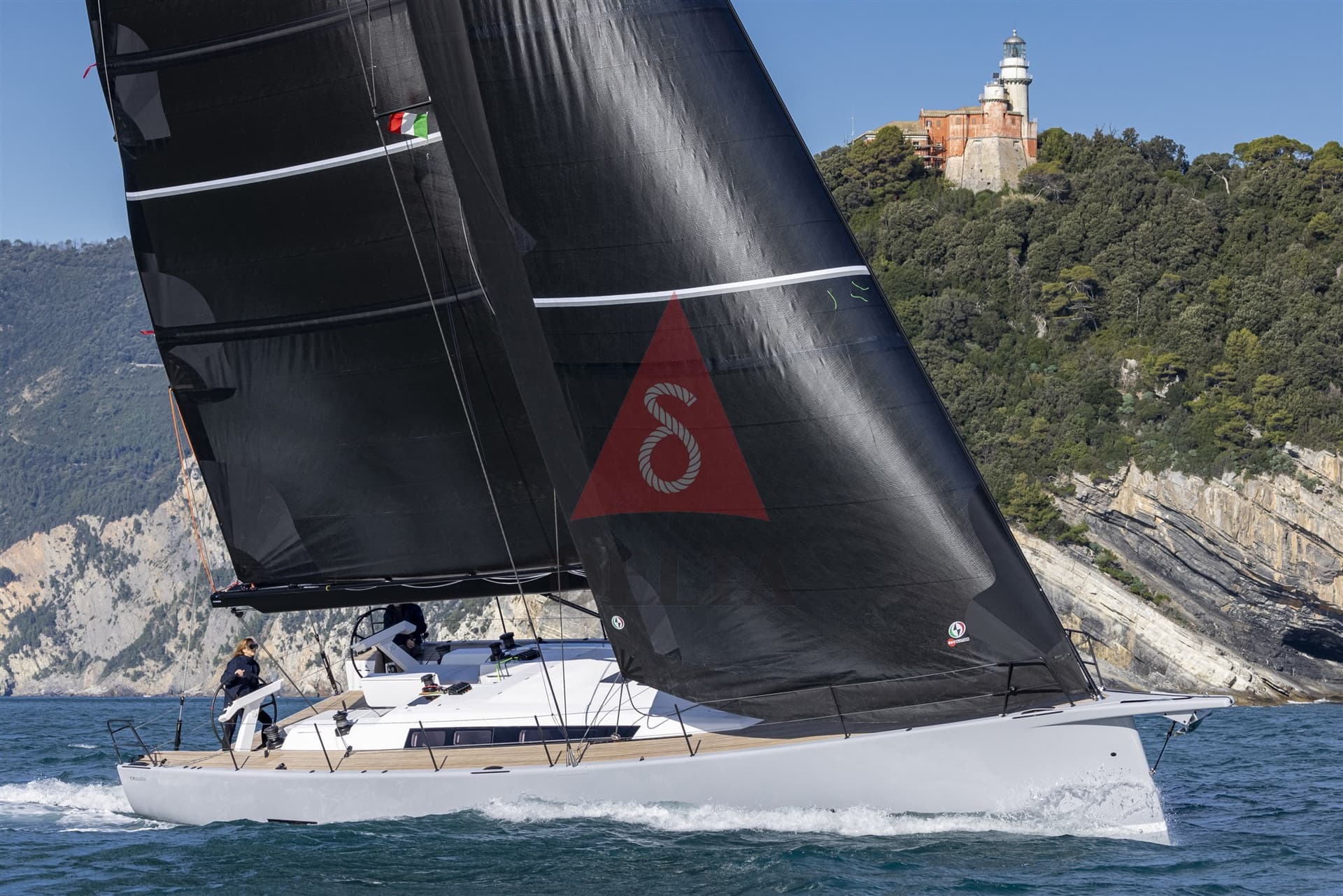 ICE Yachts 52 Rs - Detail View 1 ICE Yachts 52 Rs - Detail View 1