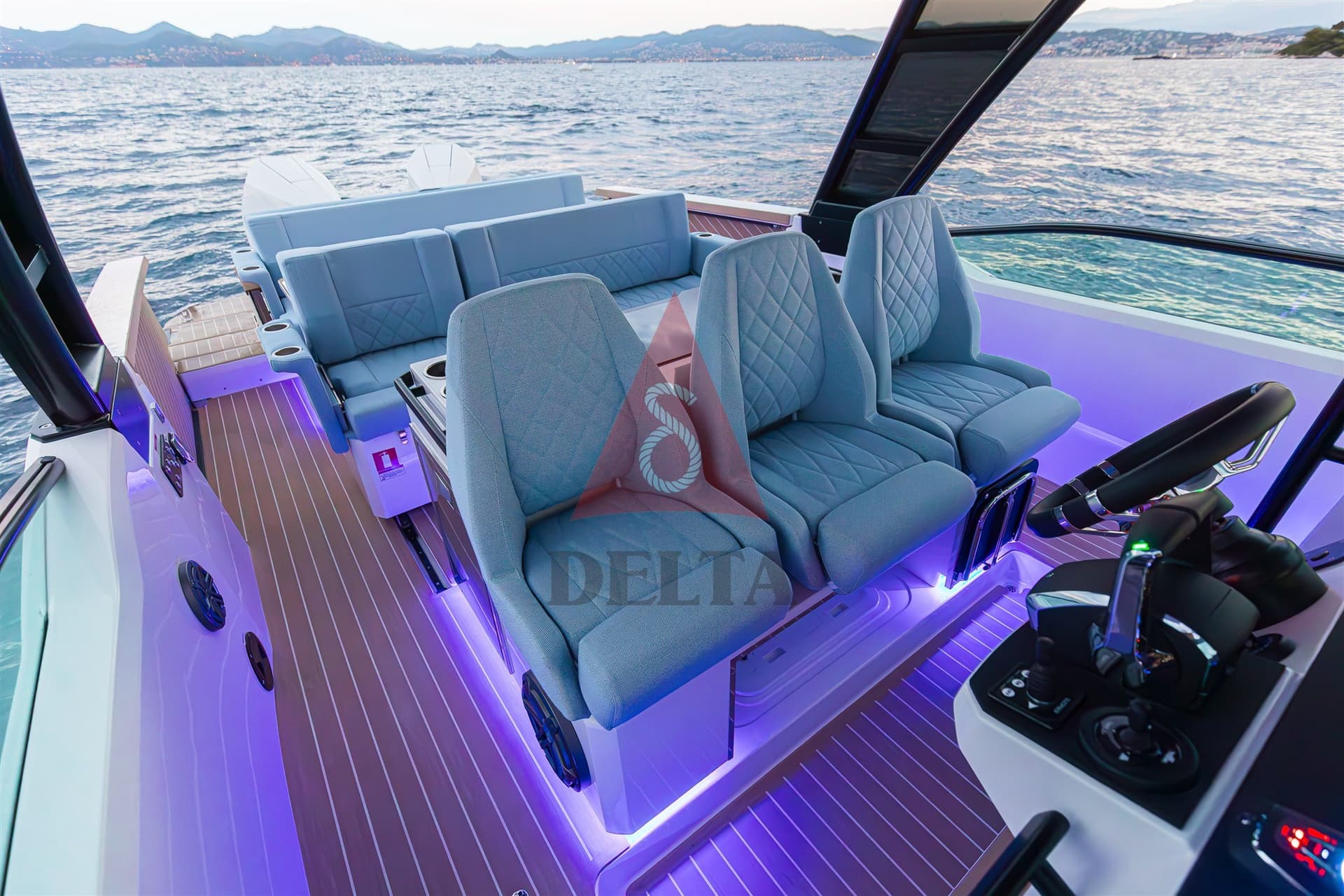 Saxdor 320 Gto - Deck View Saxdor 320 Gto - Deck View