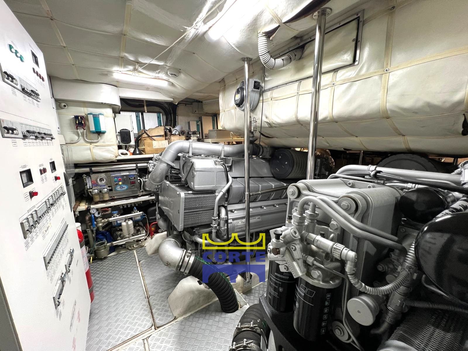 Pershing Pershing 80' used - hero image 11