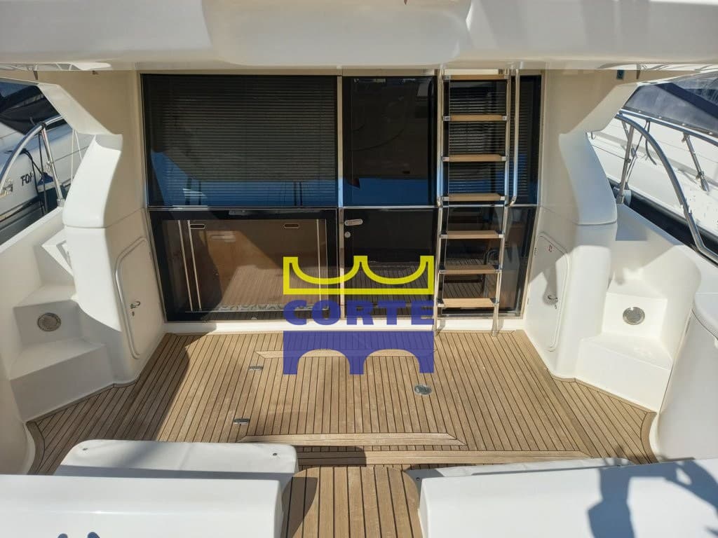 Ferretti Yachts 430 usato - foto hero 2