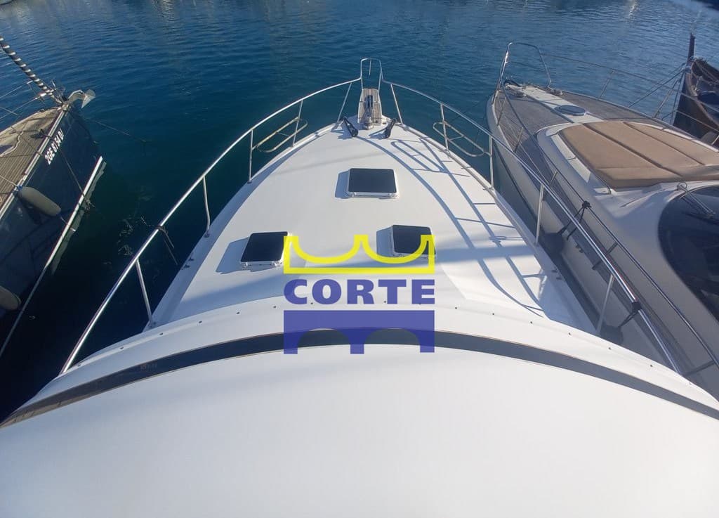 Bertram Yacht 43' Convertible usato - foto hero 13