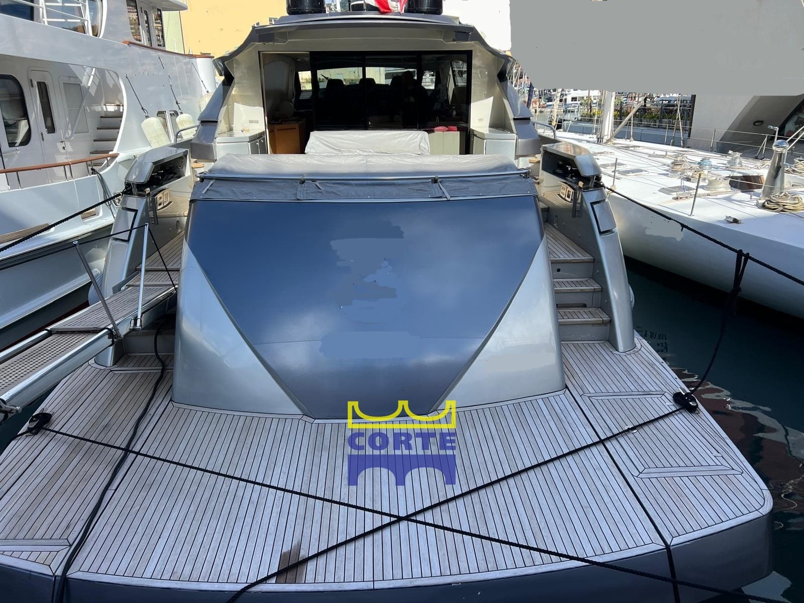 Pershing Pershing 80' - Detail View 1 Pershing Pershing 80' - Detail View 1