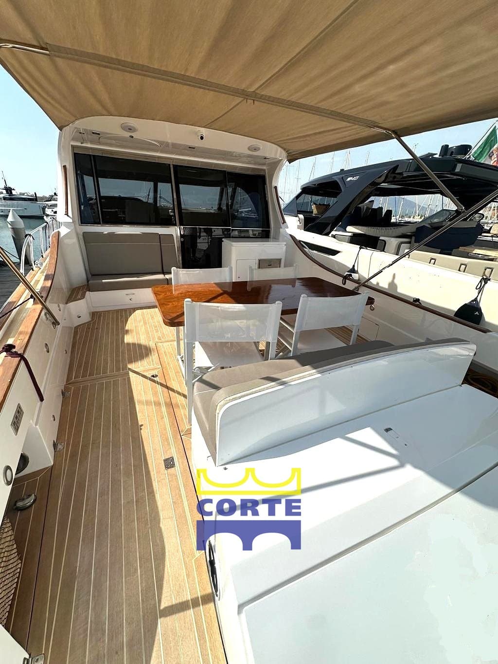 Mochi Craft Dolphin 51 - Interior View Mochi Craft Dolphin 51 - Interior View