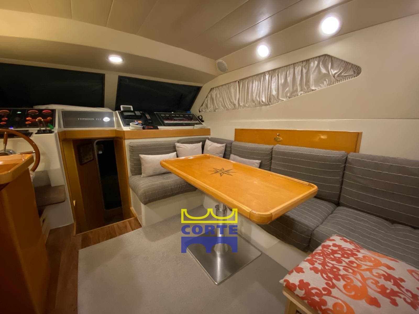 Raffaelli Typhoon Fly 38 - Deck View Raffaelli Typhoon Fly 38 - Deck View