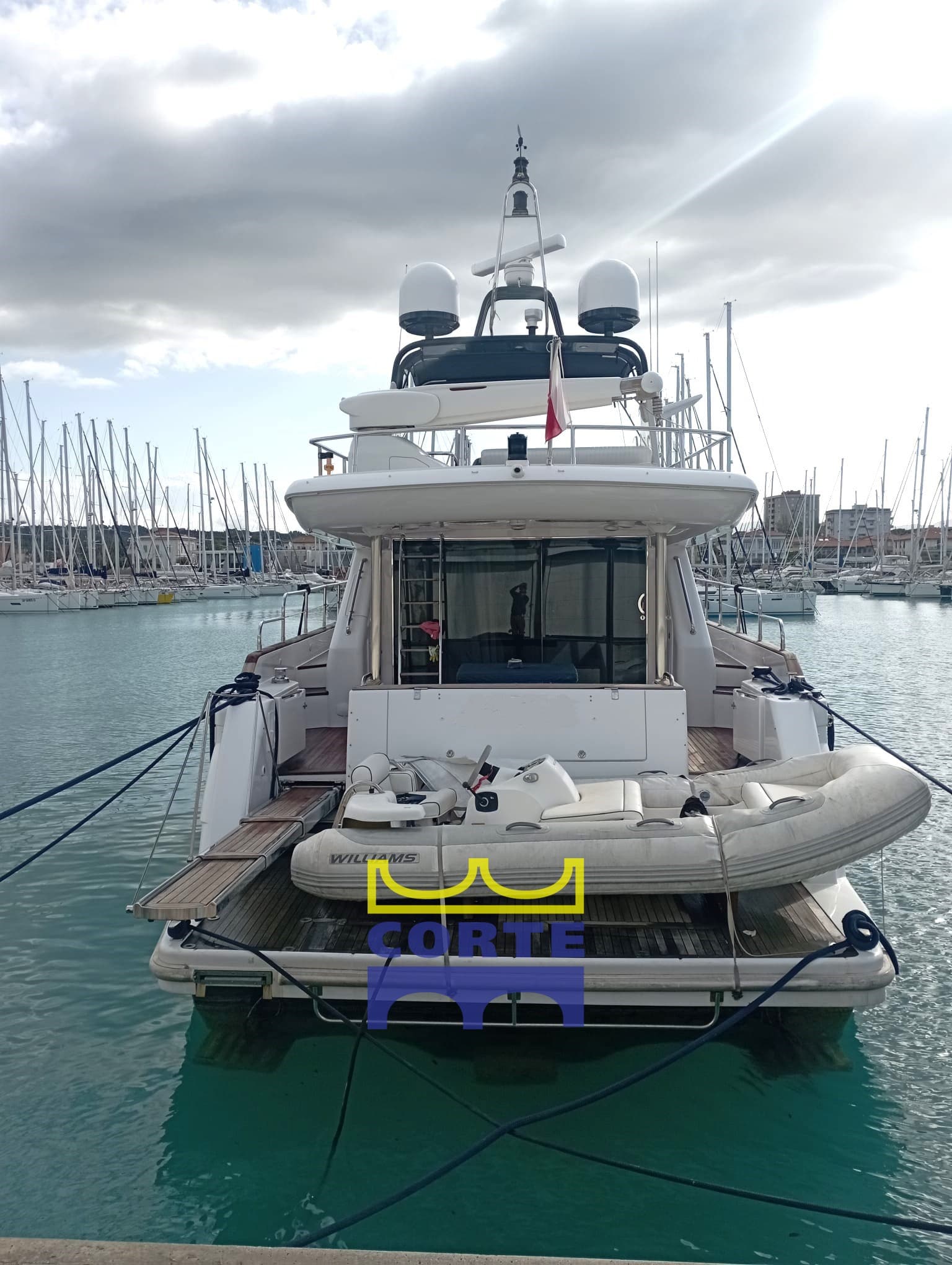 Guy Couach 2200 - Detail View 1 Guy Couach 2200 - Detail View 1