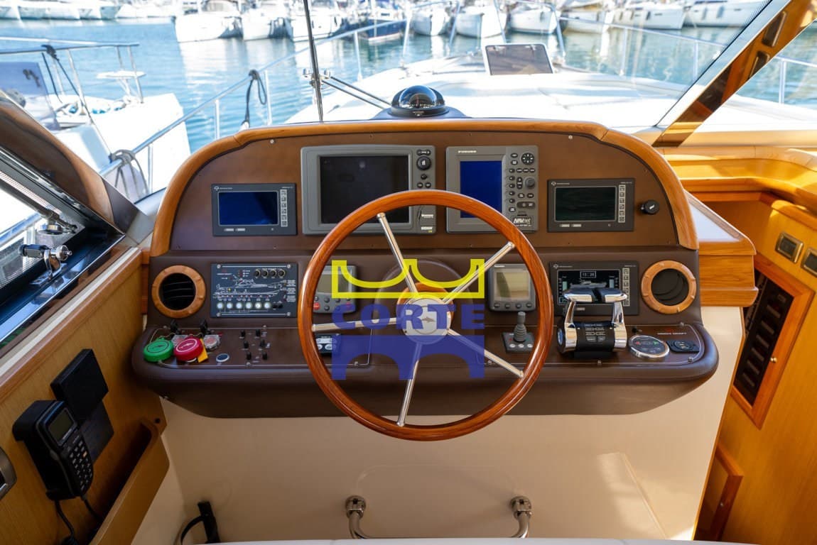 Mochi Craft 51 Dolphin usato - foto hero 7
