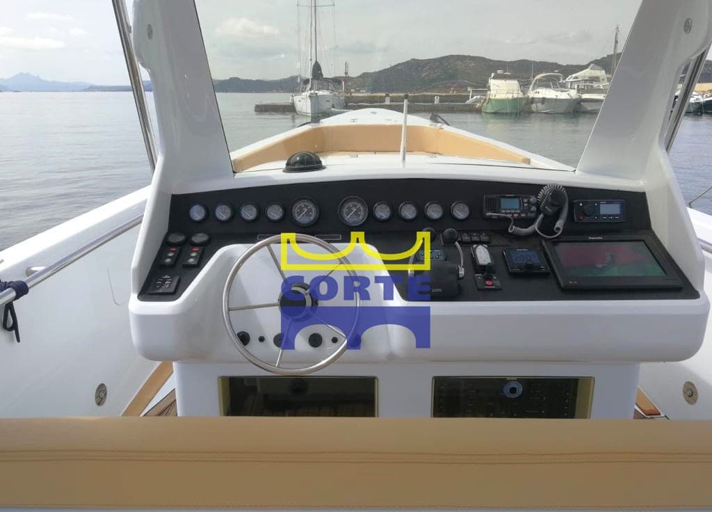 UnicaT Custom Tender 12 usato - foto hero 6