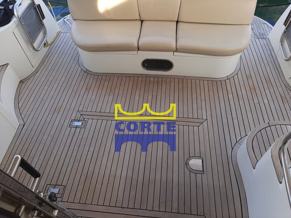 Azimut 46 - Interior View Azimut 46 - Interior View