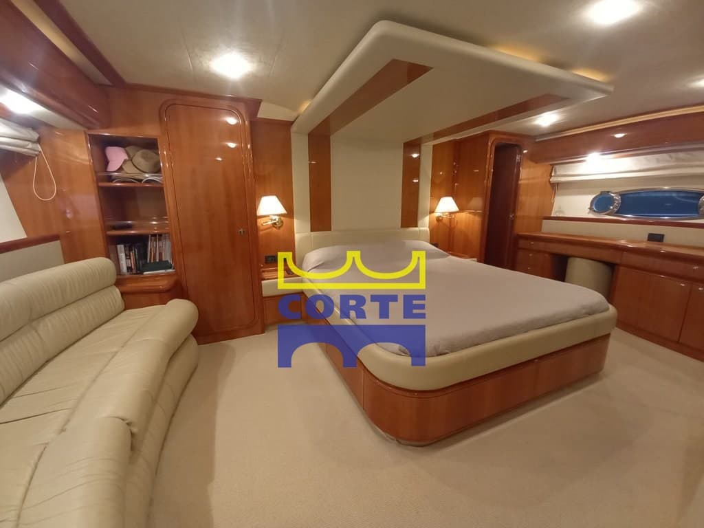 Ferretti Yachts 760 usato - foto hero 9