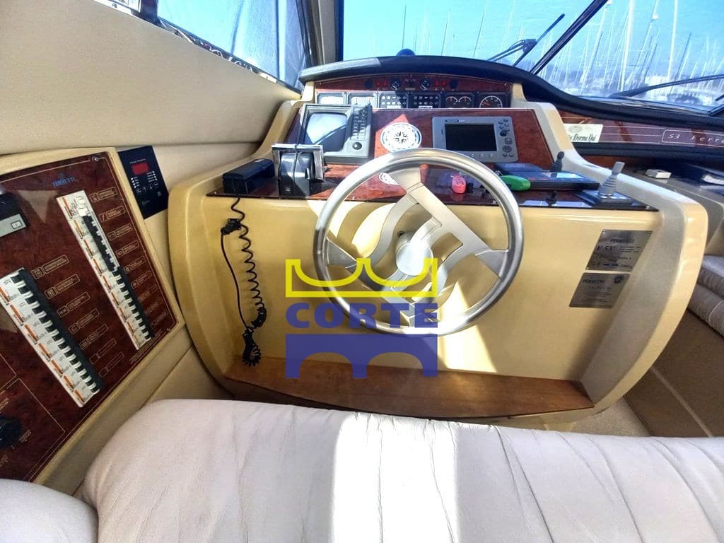 Ferretti Yachts 53 used - hero image 8