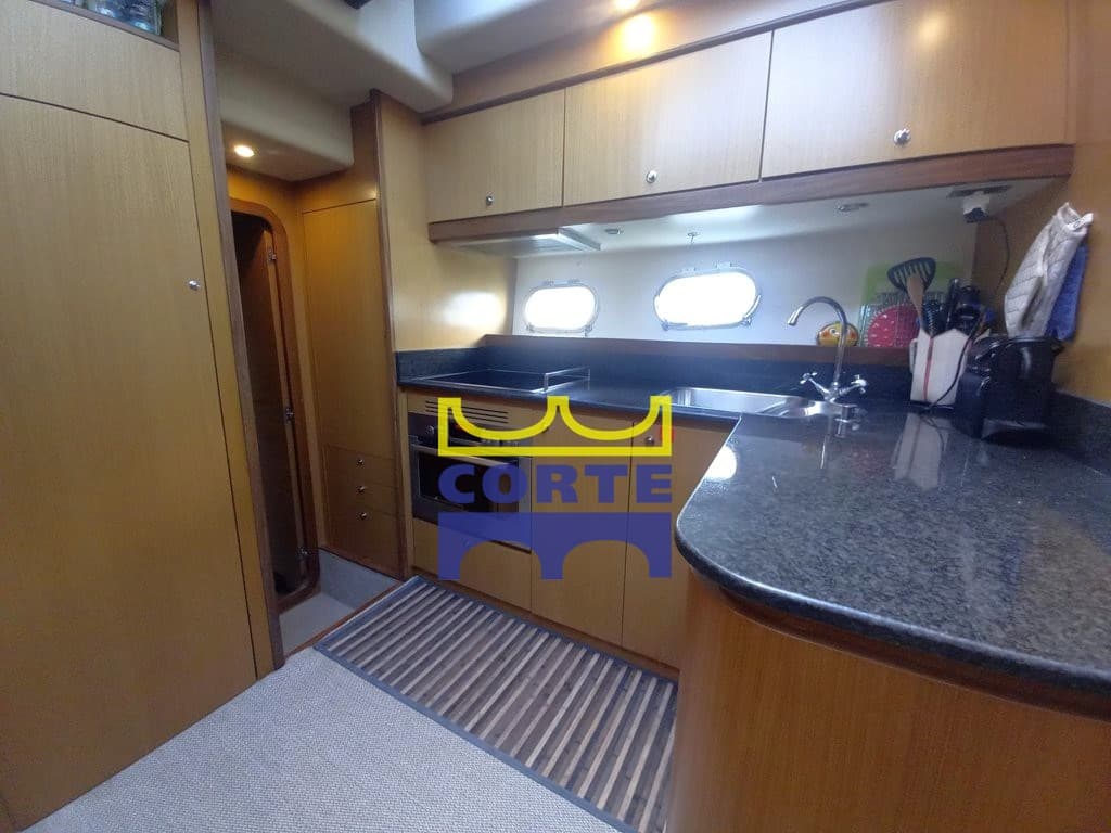 Ferretti Yachts ALTURA 690 d'occasion - image hero 7