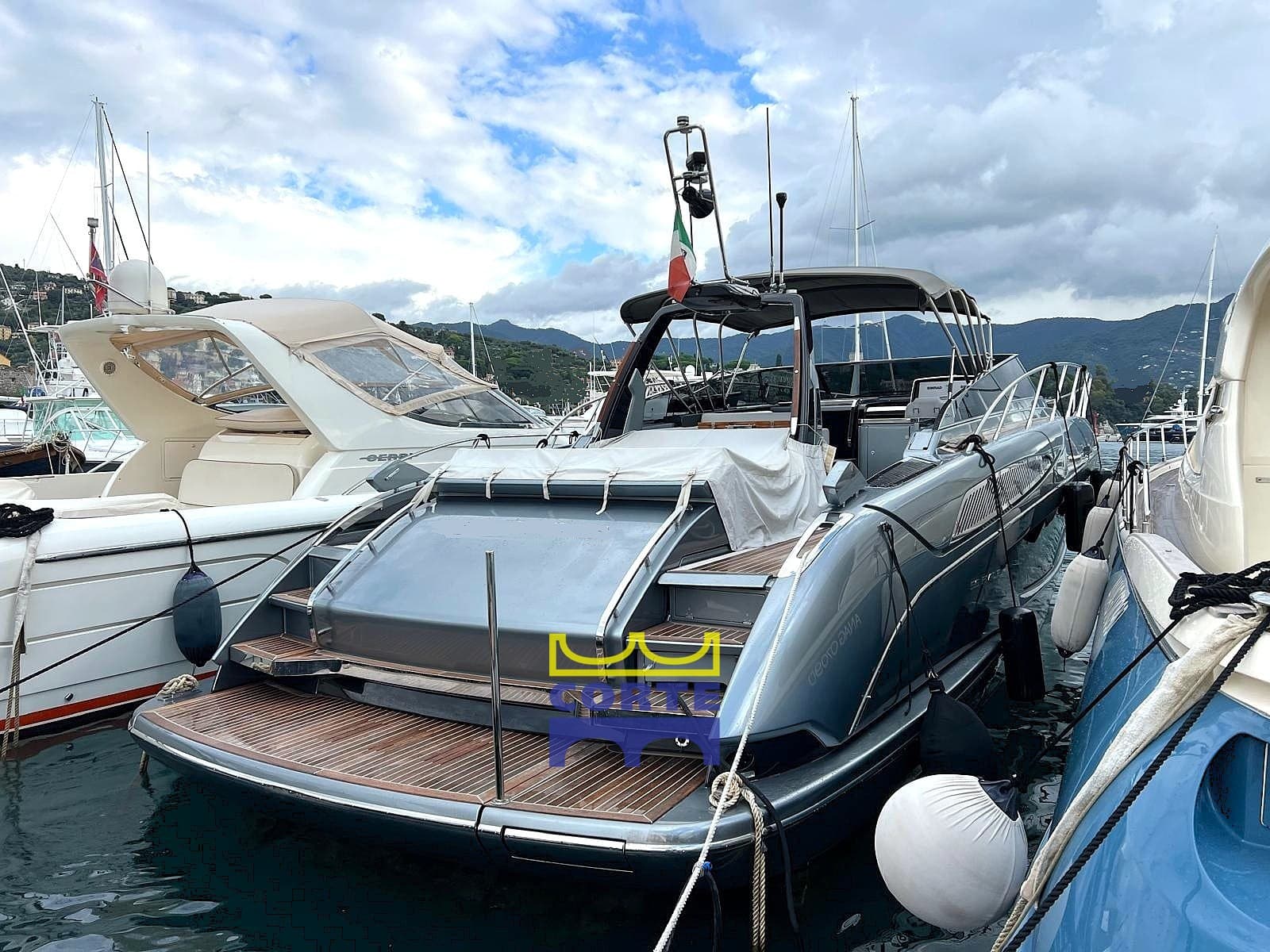 Riva 56 RIVALE used - hero image 2