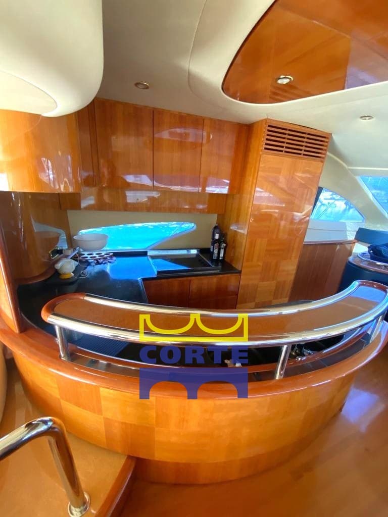 Azimut 62 used - hero image 7