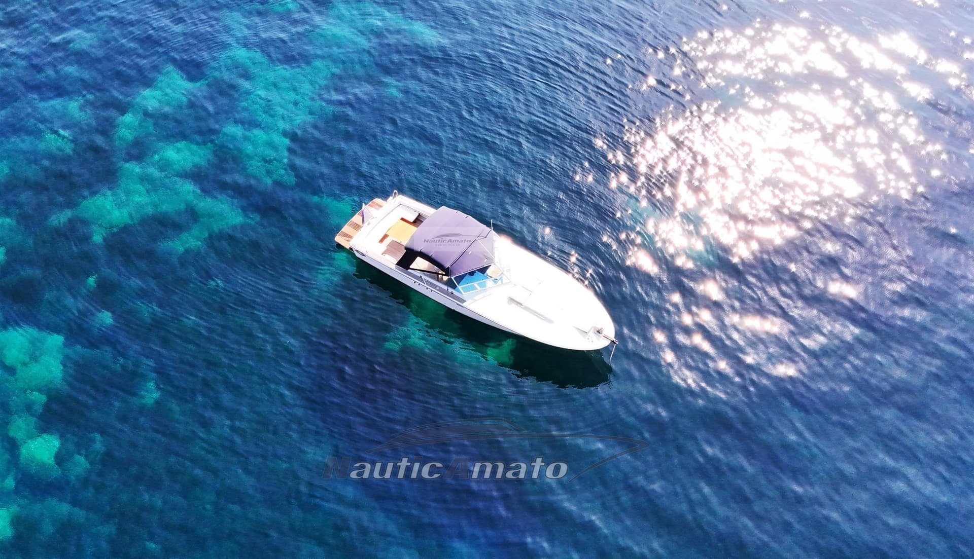 Magnum Marine Magnum 38 Flash Deck - Detail View 1 Magnum Marine Magnum 38 Flash Deck - Detail View 1